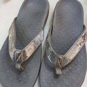 Vionic Sandals 9